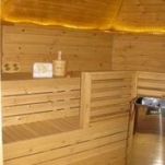 Sauna skandynawska, Nasze kabiny mogą pomieścić do 15 osób, w zależności od wybranej wielkości sauny. Wielkość sauny wynosi od 4,5 do 16,5 m2 .
