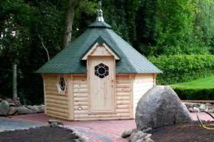 SAUNA W DOMKU 9,2 M² Z PRZEBIERALNIĄ